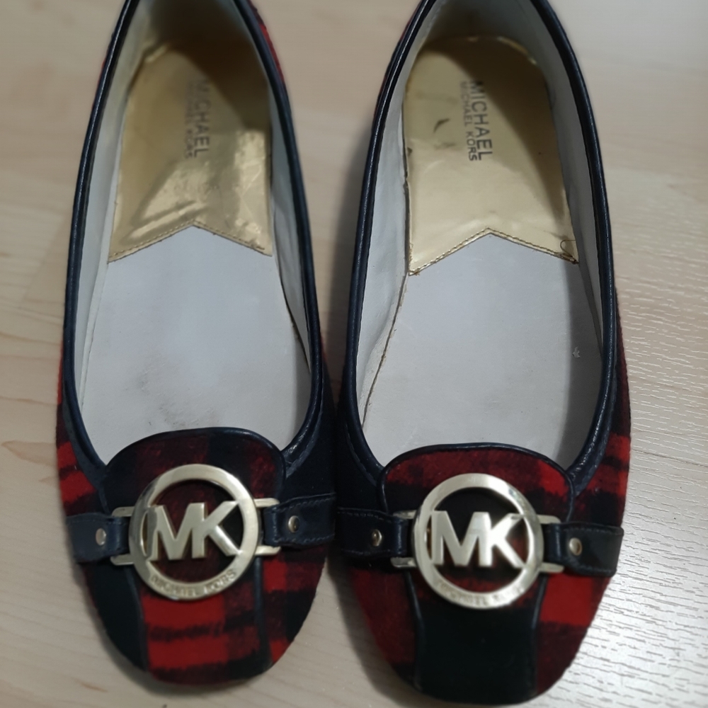 Ballet flats